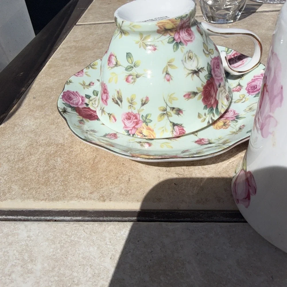 Gracie Tea Set By Coastline Imports Roses Colorful Vintage 9 Piece Lot Gold Rim